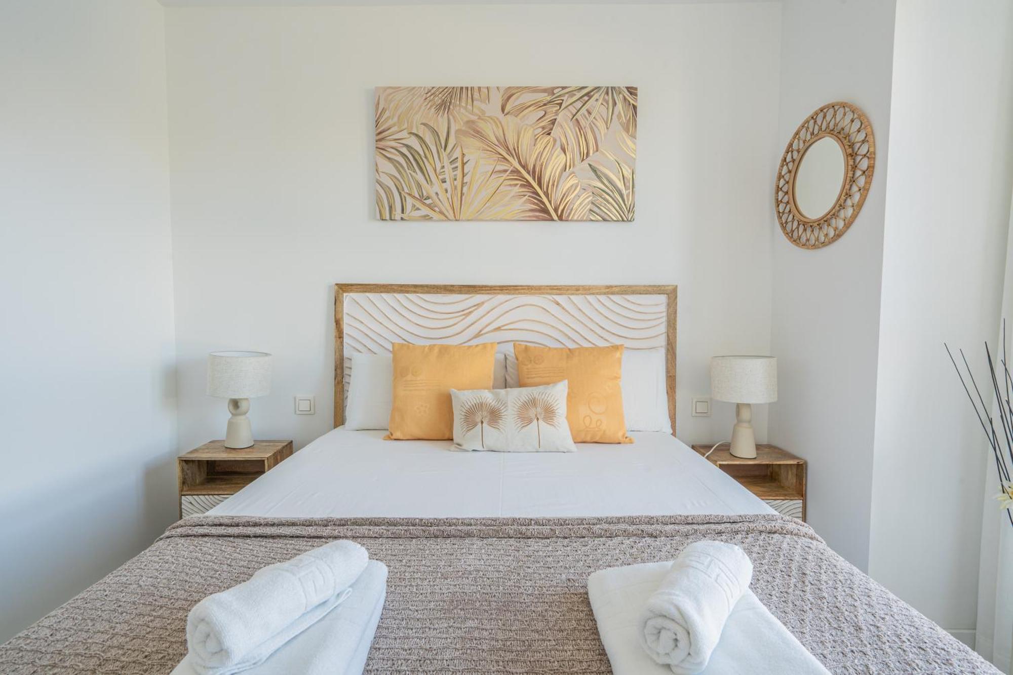 Stay U-Nique Apartments Martiricos مالقة المظهر الخارجي الصورة