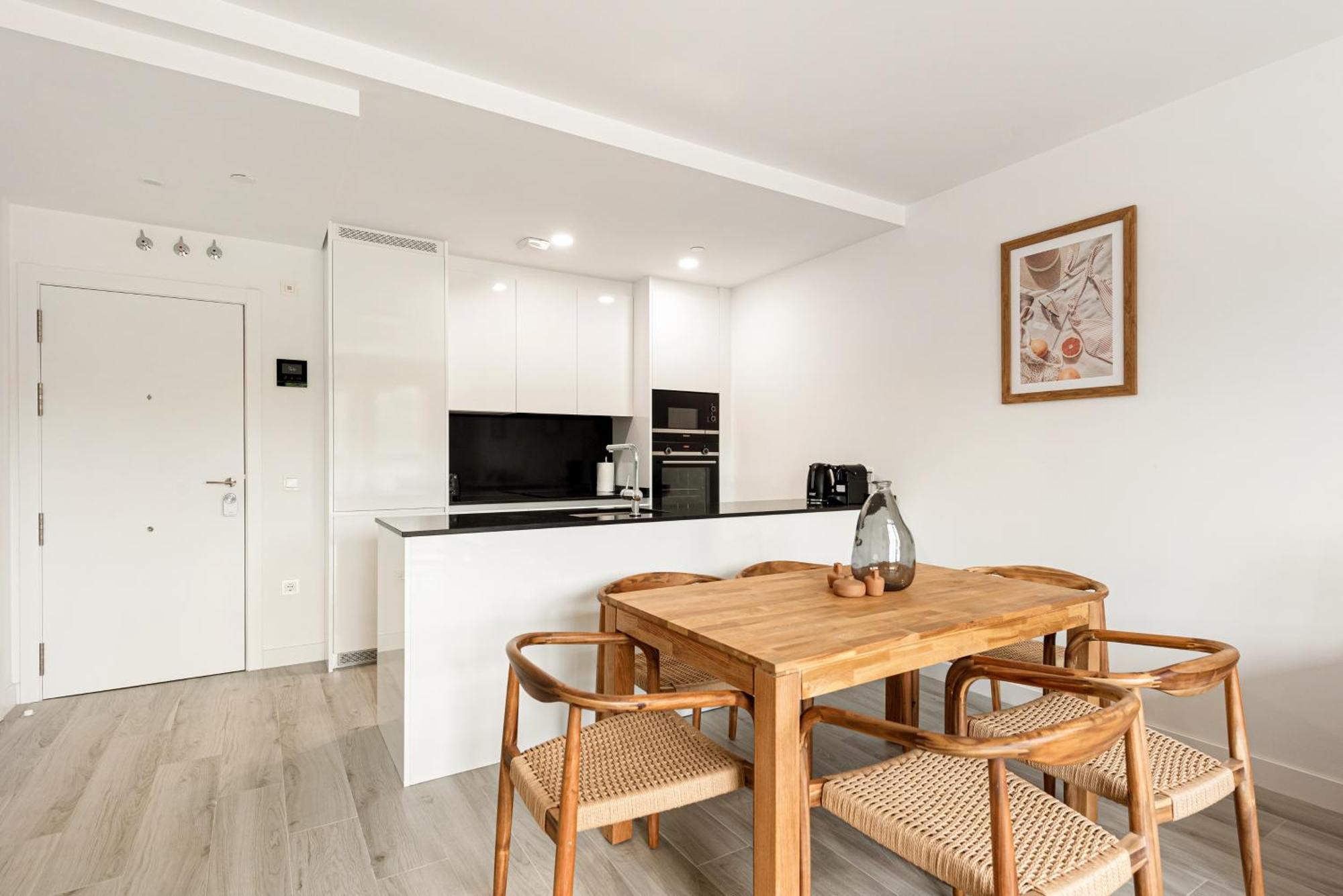 Stay U-Nique Apartments Martiricos مالقة المظهر الخارجي الصورة